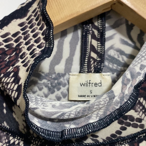 Wilfred Only turtleneck - Picture 3 of 3